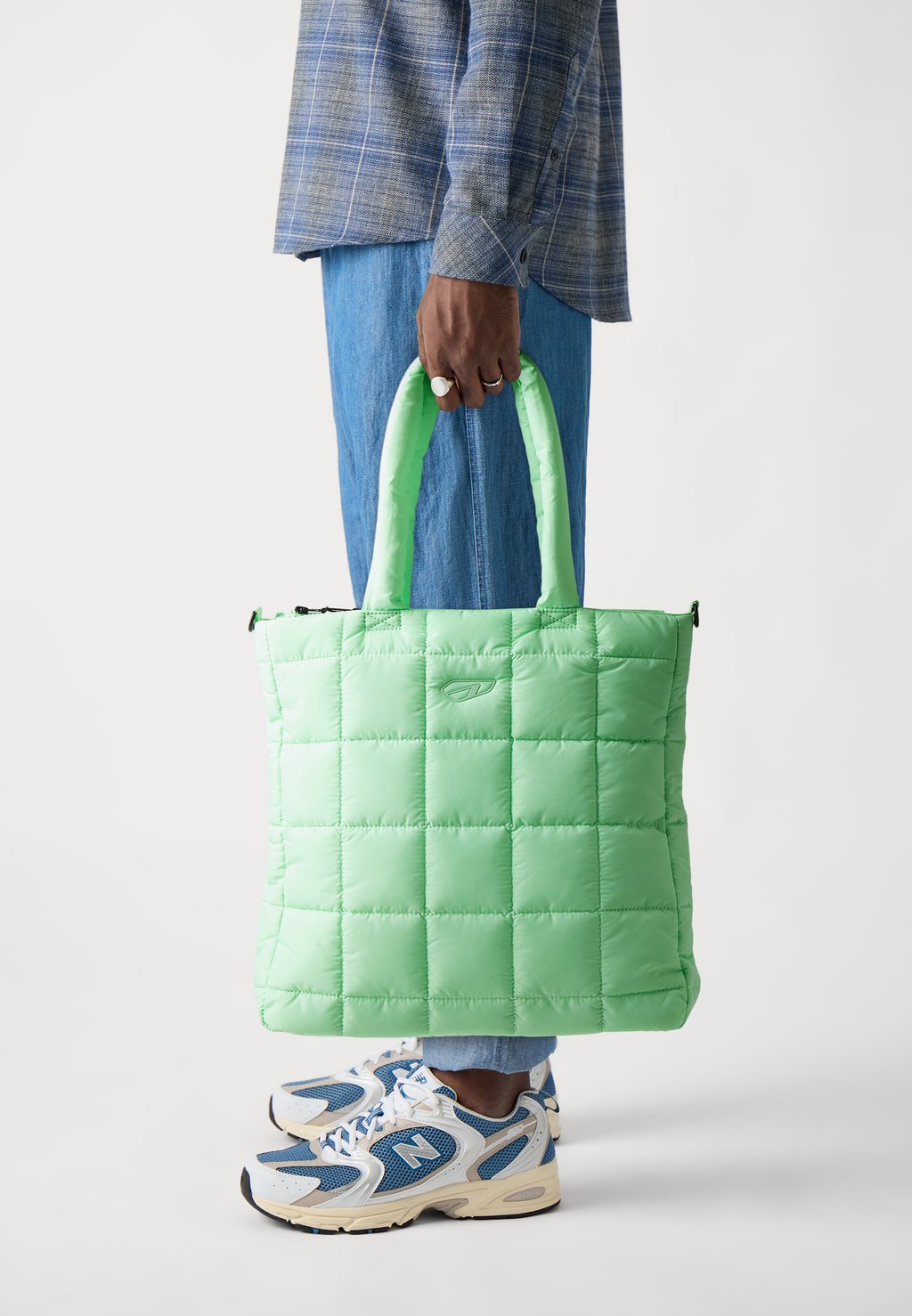 Сумка-тоут ARKK PADDED LOGO UNISEX ARKK Copenhagen, светло-желтый
Сумка-тоут ARKK PADDED LOGO UNISEX ARKK Copenhagen, светло-желтый