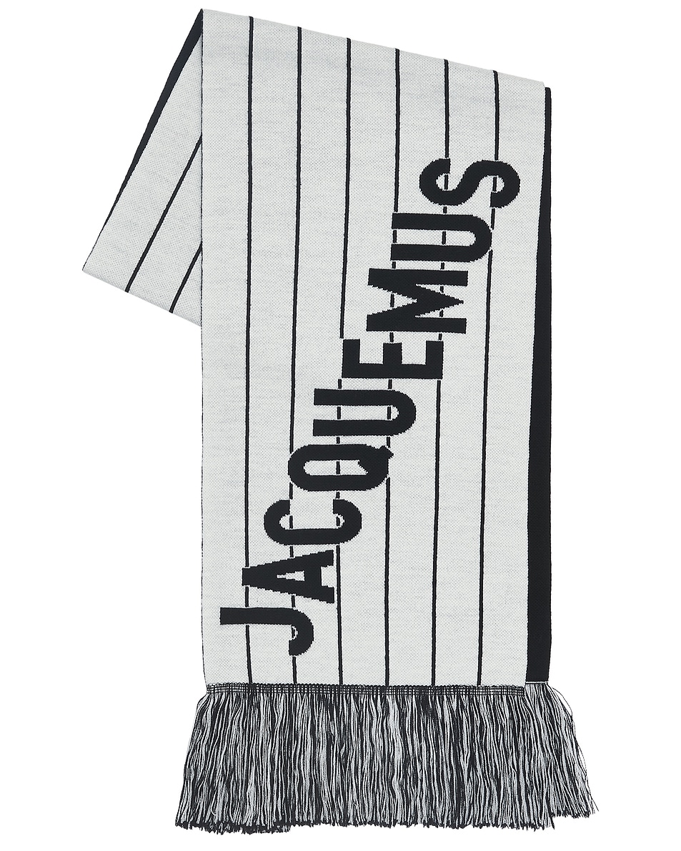 Шарф Liga Scarf Jacquemus, Black & White
Шарф Liga Scarf Jacquemus, Black & White