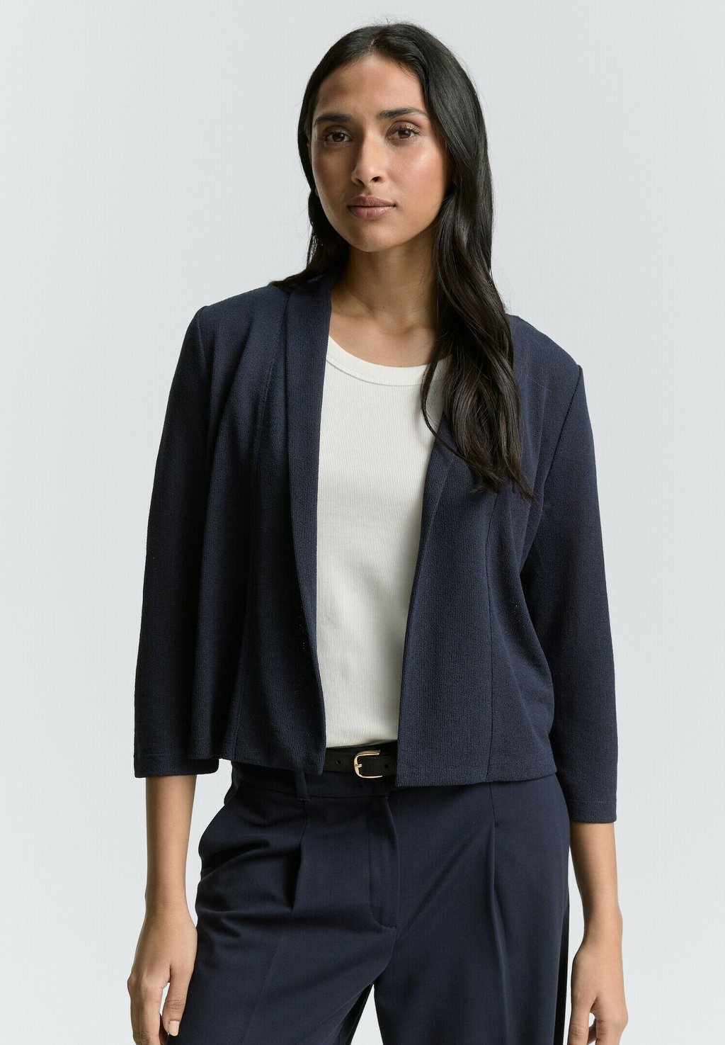 Кардиган MIT SCHALKRAGEN TOM TAILOR, темно-синий
Кардиган MIT SCHALKRAGEN TOM TAILOR, темно-синий