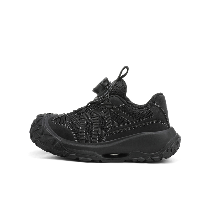 Низкие детские кроссовки для бега Jeep, черный
Низкие детские кроссовки для бега Jeep, черный