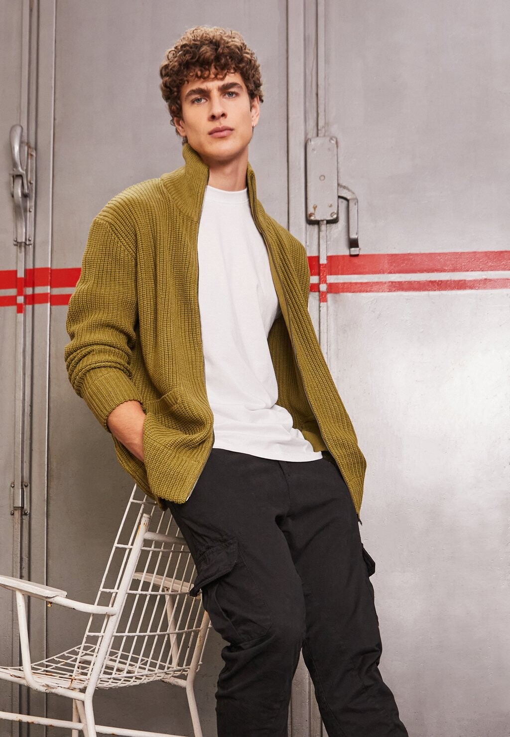 Брюки карго CARGO JOGGING PANTS Urban Classics, черный
Брюки карго CARGO JOGGING PANTS Urban Classics, черный