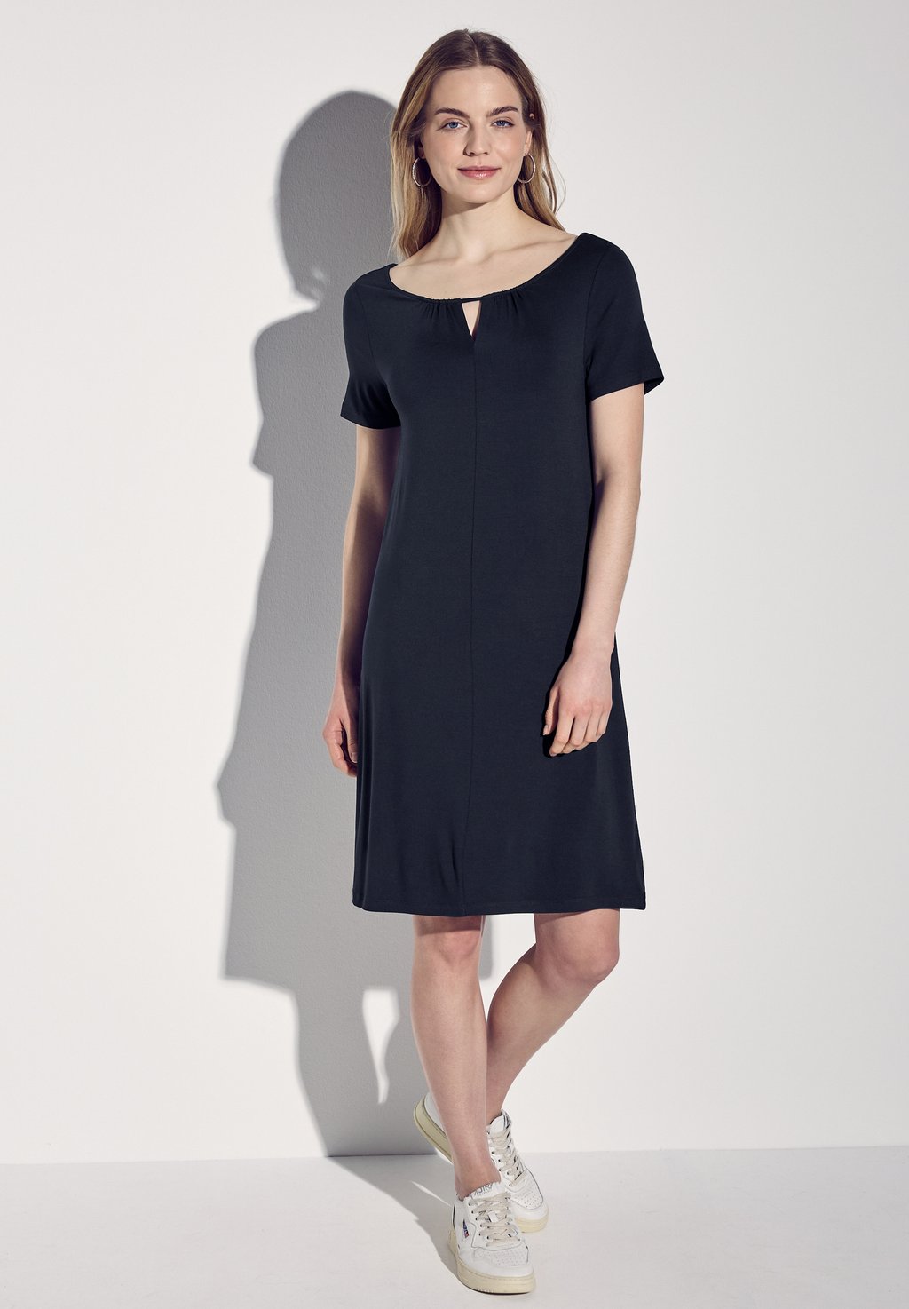 Платье из джерси Street One, темно-синий
Платье из джерси Street One, темно-синий