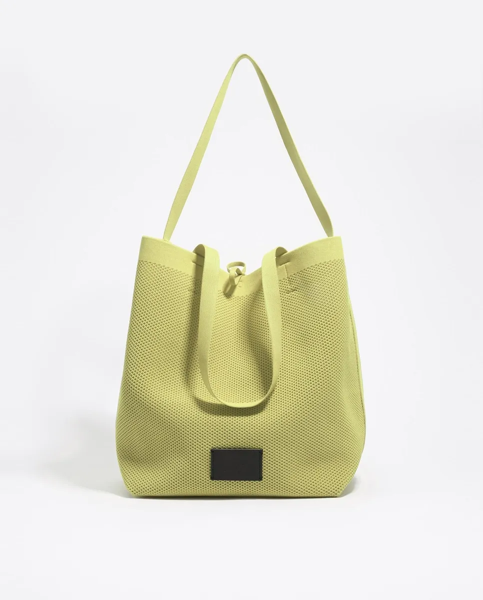 Женская большая сумка-шоппер из нейлона Bimba Y Lola, зеленый
Женская большая сумка-шоппер из нейлона Bimba Y Lola, зеленый