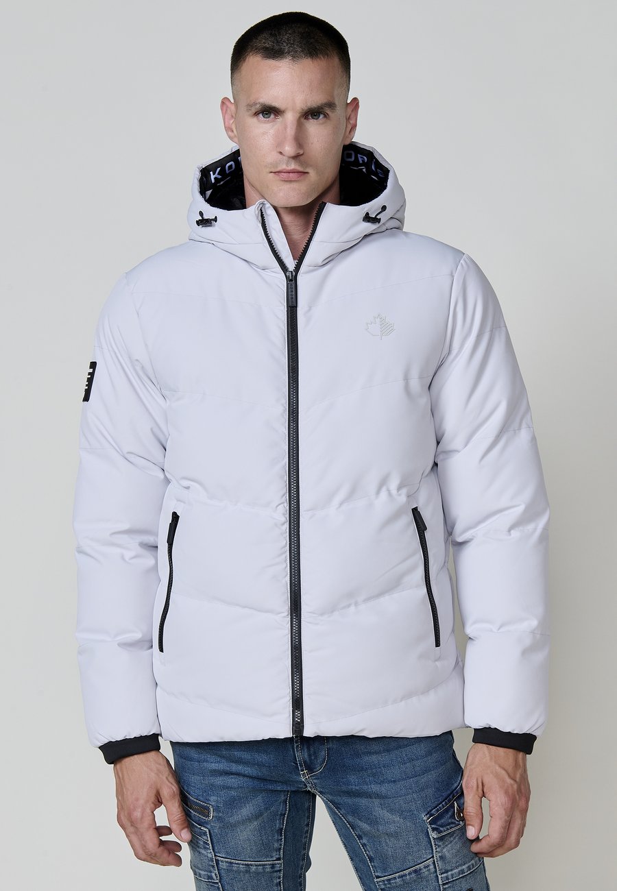 Куртка Koroshi QUILTED, Gris Perla Pearl Grey/Grey
Куртка Koroshi QUILTED, Gris Perla Pearl Grey/Grey