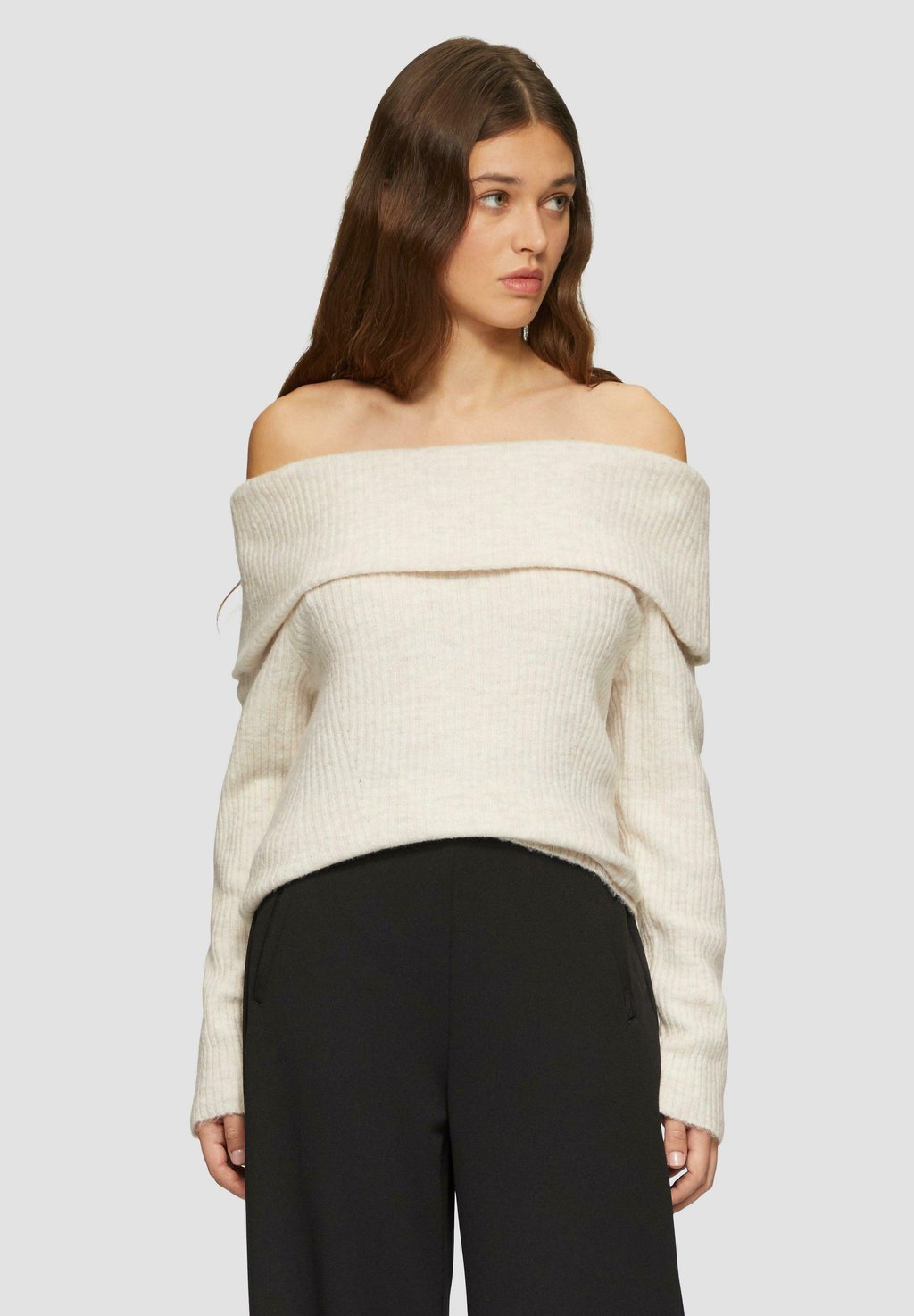 Джемпер QS, бежевый
Джемпер QS, бежевый