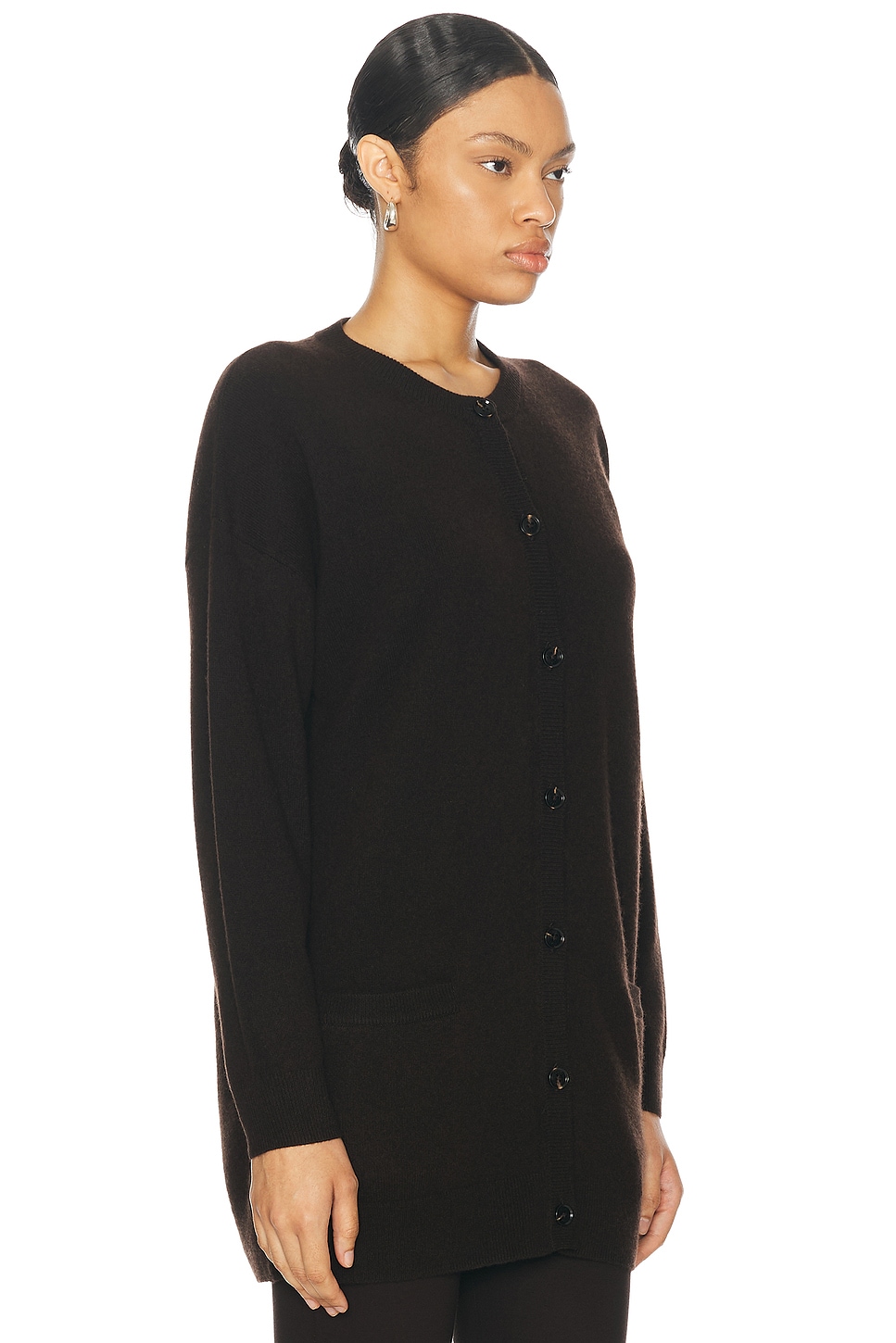 Кардиган Zoe с круглым вырезом LESET, цвет Chocolate
Кардиган Zoe с круглым вырезом LESET, цвет Chocolate