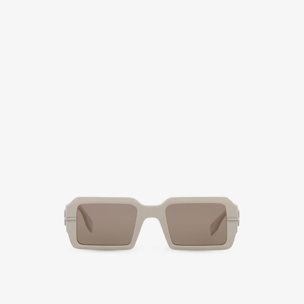 Солнцезащитные очки Fe40073U Fendigraphy в прямоугольной оправе из ацетата Fendi, серый
Солнцезащитные очки Fe40073U Fendigraphy в прямоугольной оправе из ацетата Fendi, серый