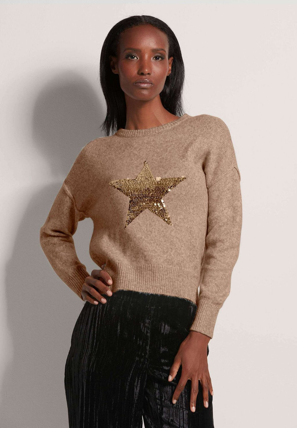 Джемпер MADELEINE, золотой
Джемпер MADELEINE, золотой