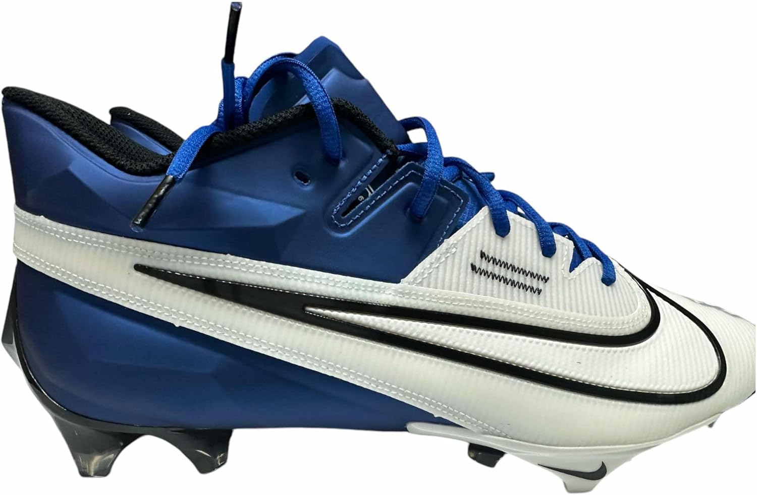 Футбольные бутсы мужские Nike Vapor Edge Elite 360 2, белый
Футбольные бутсы мужские Nike Vapor Edge Elite 360 2, белый