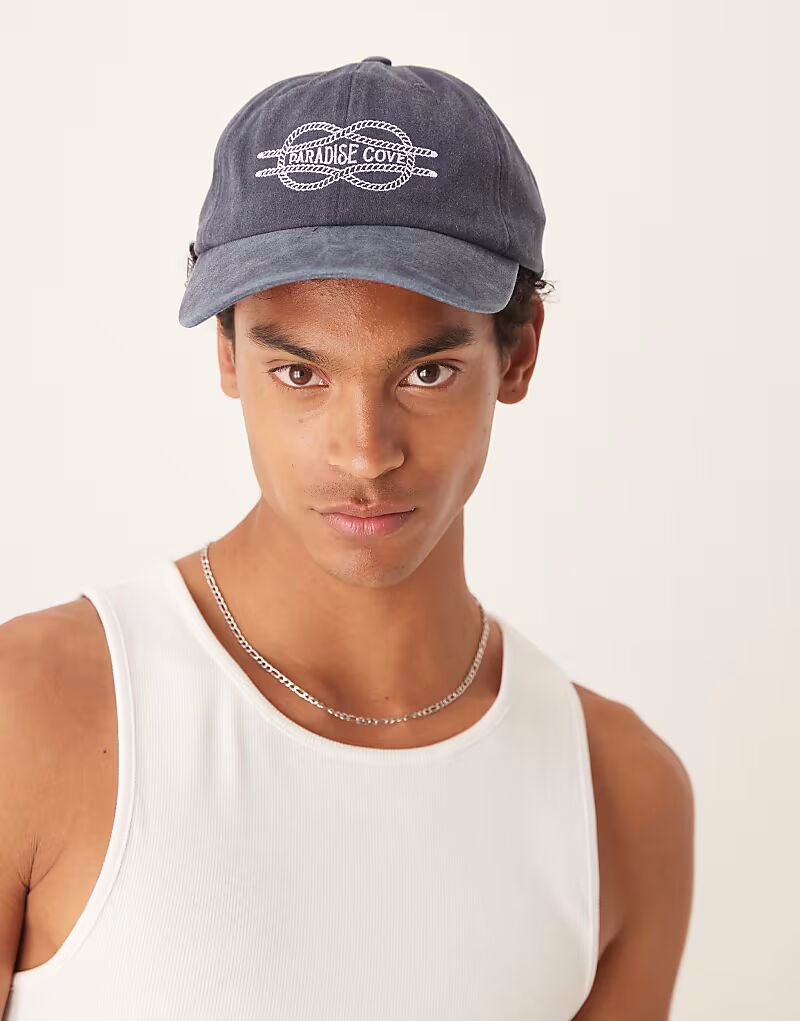 Кепка ASOS DESIGN с вышивкой в сине-белом цвете
Кепка ASOS DESIGN с вышивкой в сине-белом цвете