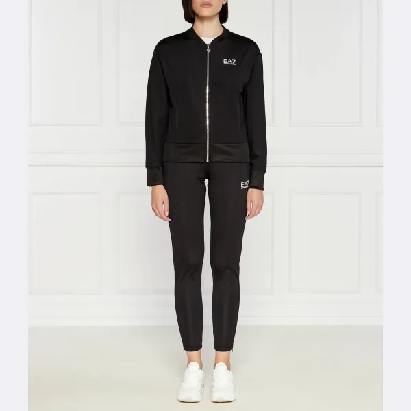 Спортивный костюм приталенного кроя Ea7, черный
Спортивный костюм приталенного кроя Ea7, черный