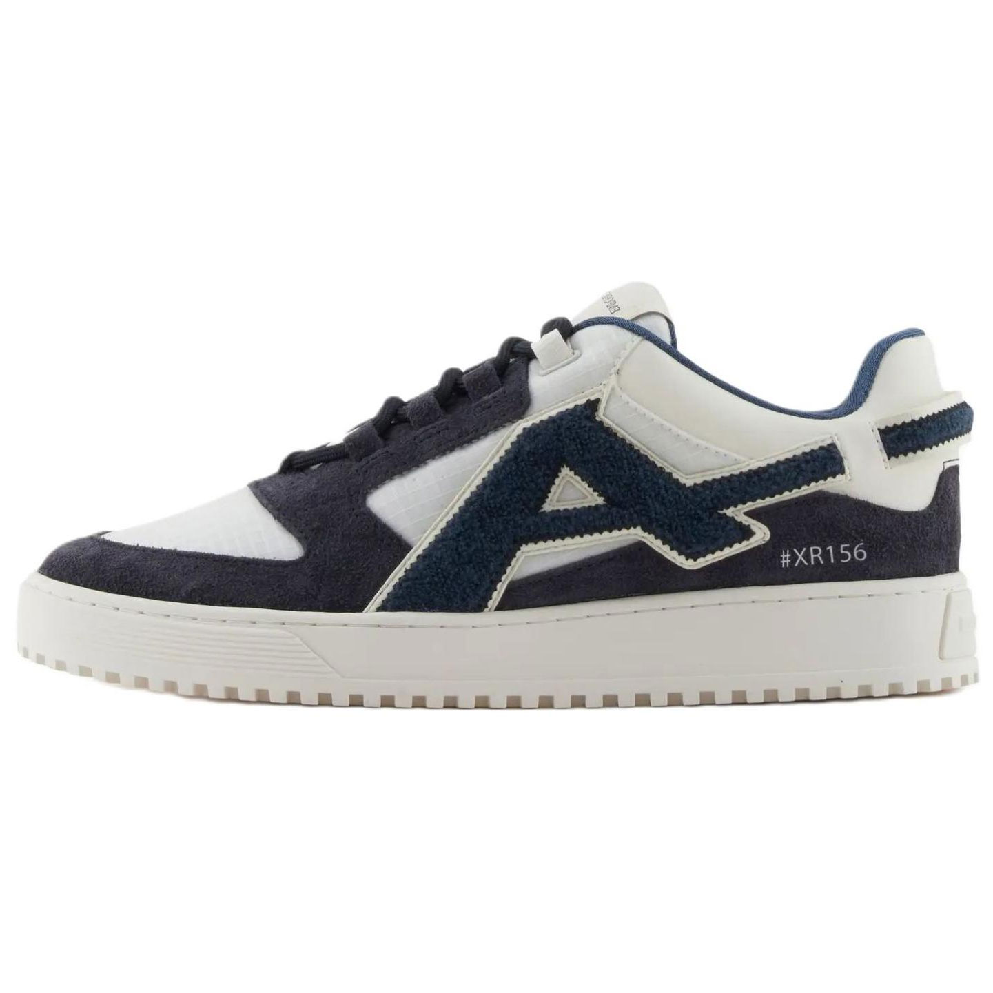 Повседневные кроссовки с логотипом EMPORIO ARMANI 
Повседневные кроссовки с логотипом EMPORIO ARMANI