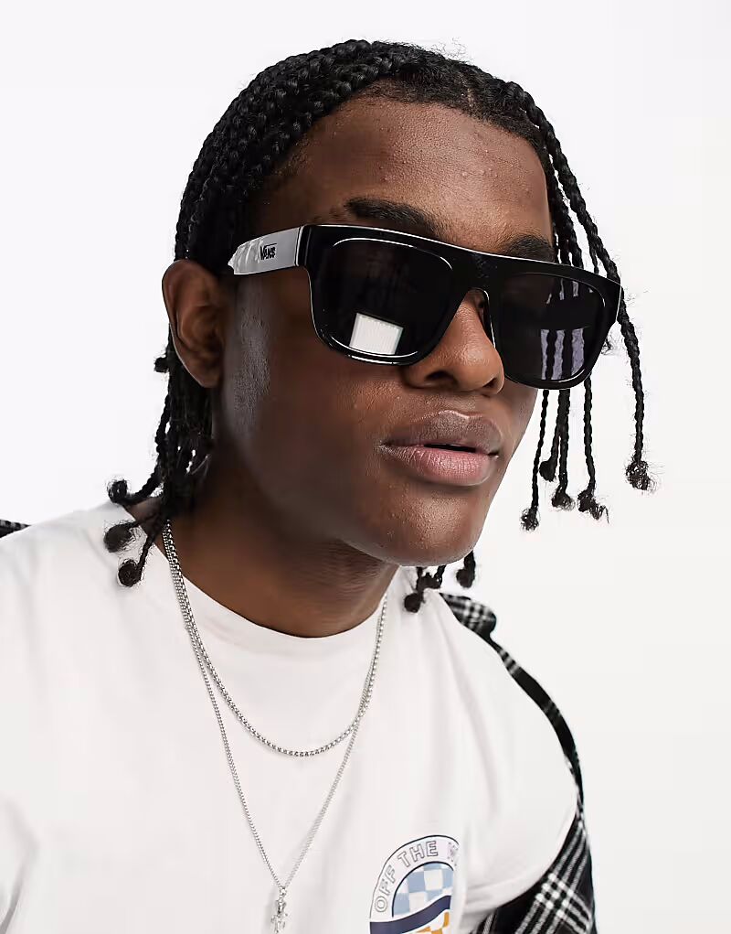 Солнцезащитные очки Vans Off Black Square
Солнцезащитные очки Vans Off Black Square