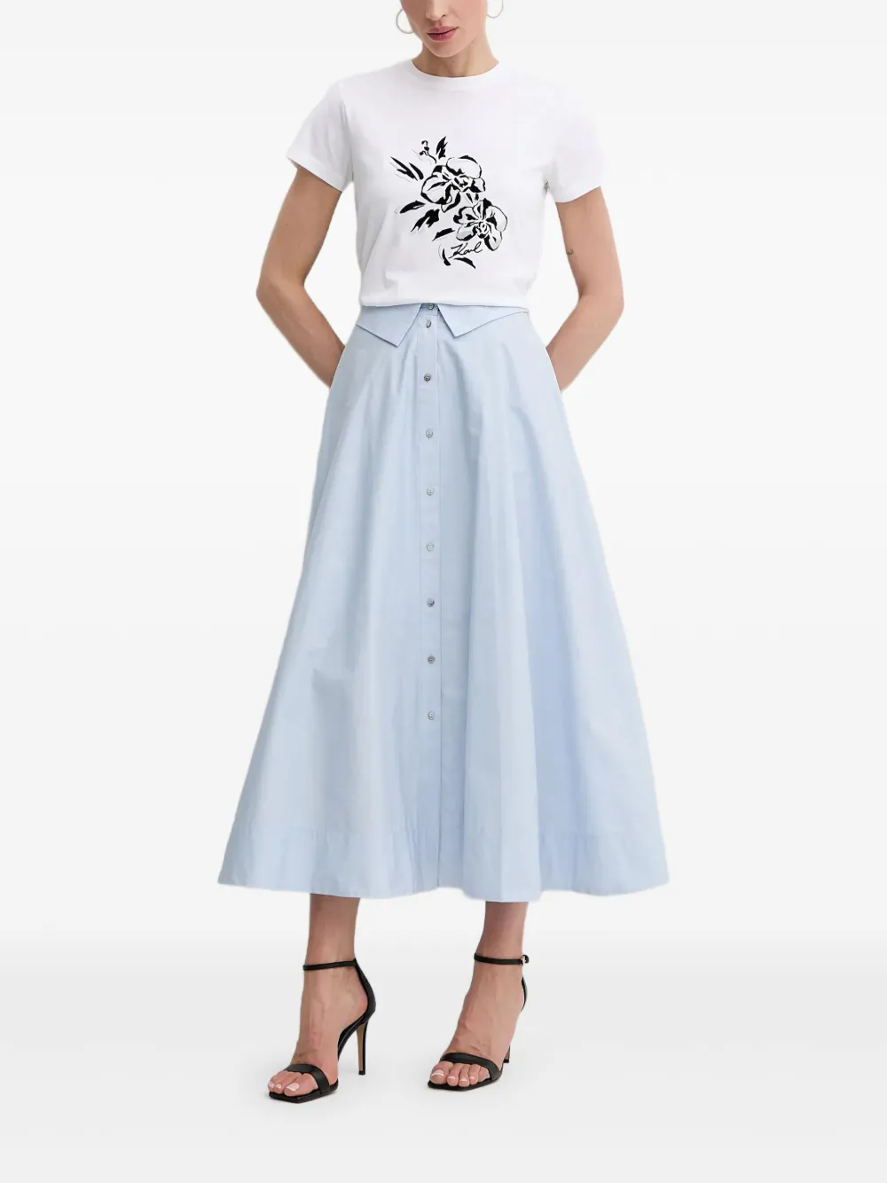 Футболка с цветочной вышивкой KARL LAGERFELD, белый
Футболка с цветочной вышивкой KARL LAGERFELD, белый