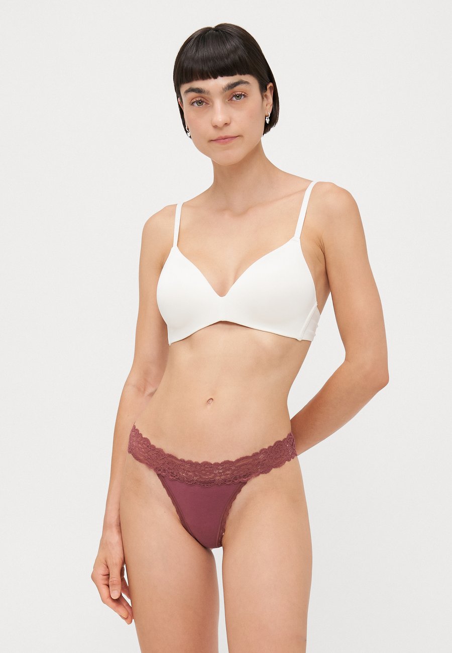 Трусы Anna Field 10 PACK, Red/Taupe/Light Pink/Ecru/\Nwhite/Red
Трусы Anna Field 10 PACK, Red/Taupe/Light Pink/Ecru/\Nwhite/Red