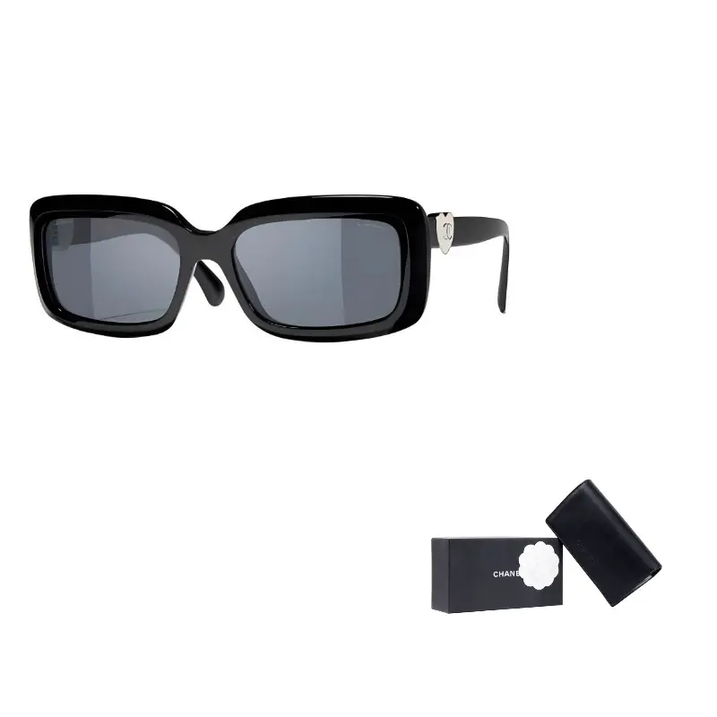 Chanel Прямоугольные солнцезащитные очки унисекс, черные
Chanel Прямоугольные солнцезащитные очки унисекс, черные