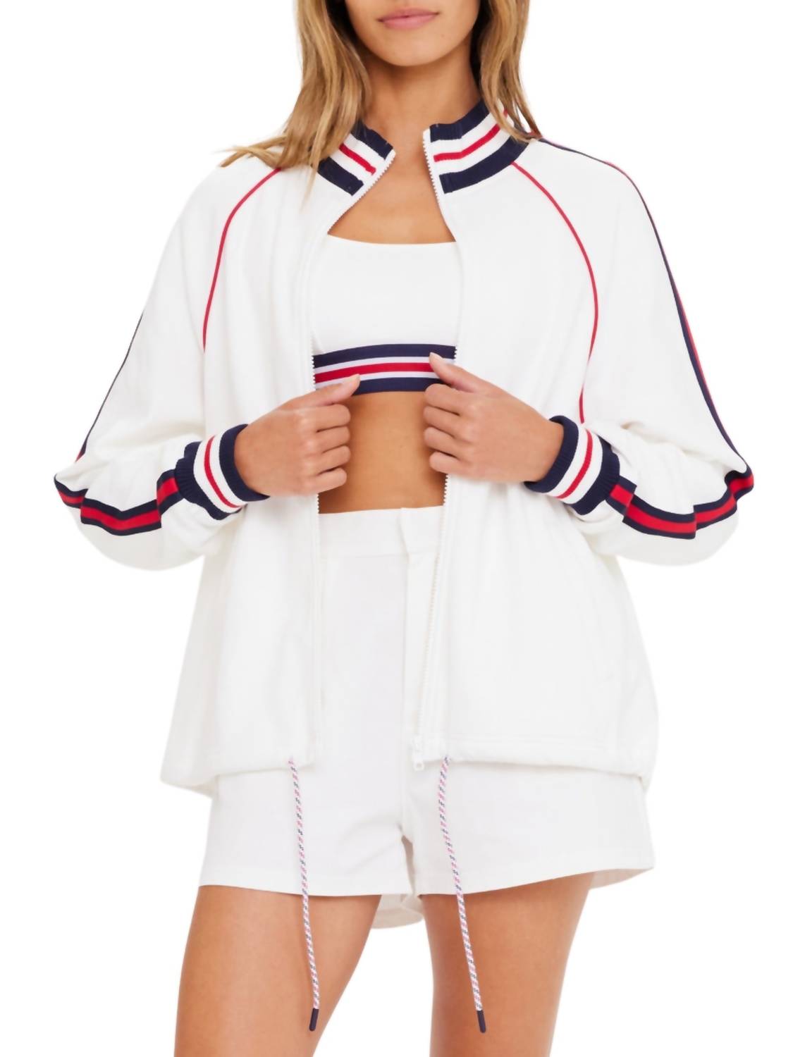 Куртка Love Morgan белая THE UPSIDE
Куртка Love Morgan белая THE UPSIDE