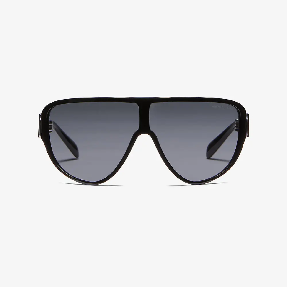 Солнцезащитные очки Michael Kors Empire Shield, черный
Солнцезащитные очки Michael Kors Empire Shield, черный