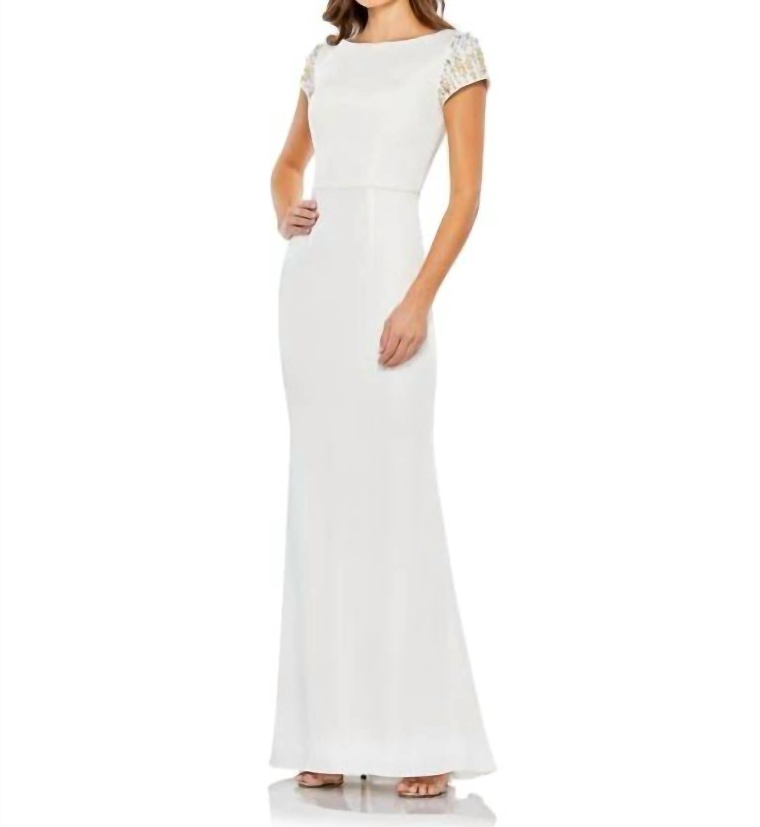 Белое платье-колонна с каплевидными рукавами и бисерной отделкой Ieena for Mac Duggal
Белое платье-колонна с каплевидными рукавами и бисерной отделкой Ieena for Mac Duggal