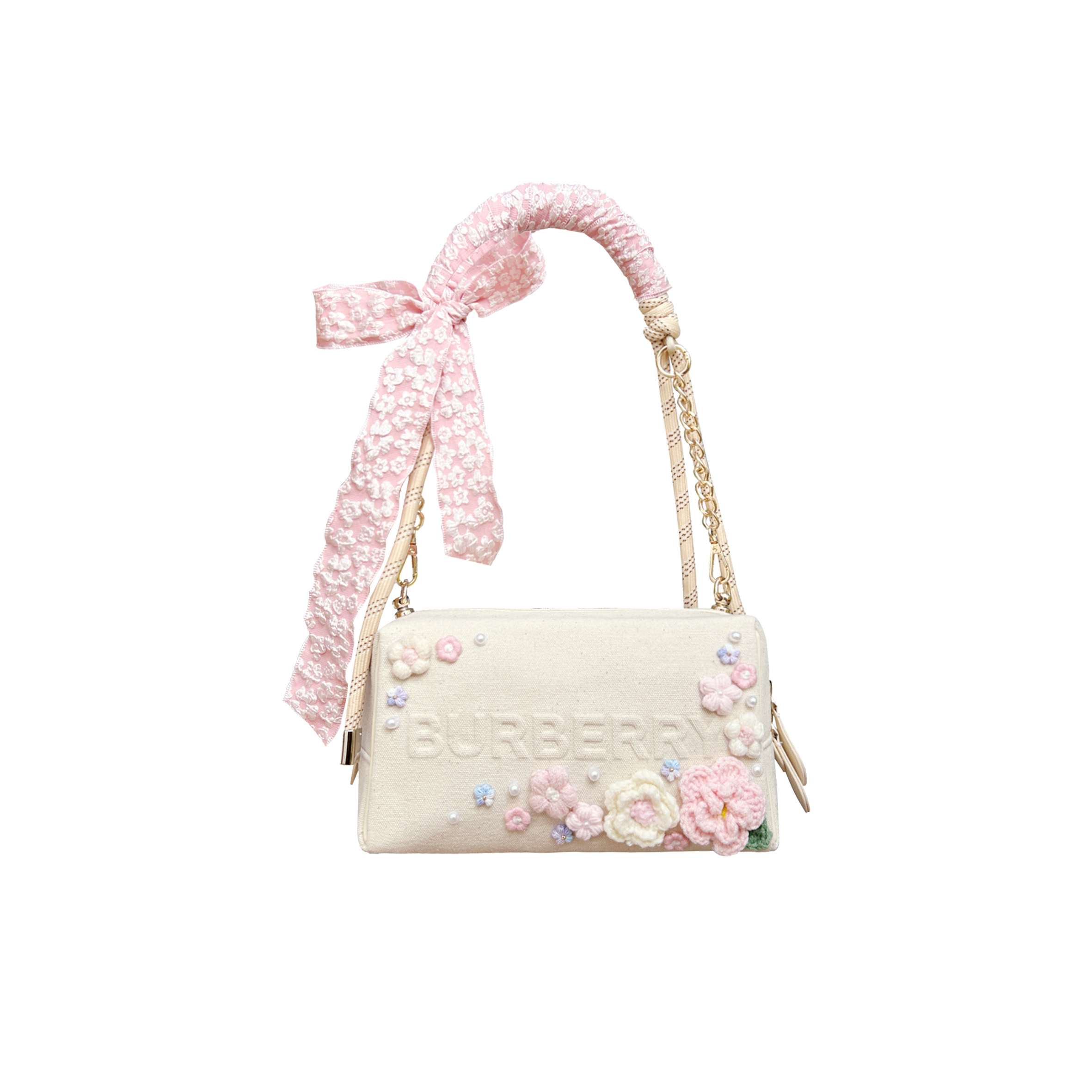 Косметички и туалетные сумки для женщин Burberry, camellia love letter
Косметички и туалетные сумки для женщин Burberry, camellia love letter