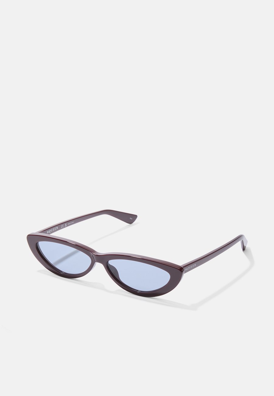 Солнцезащитные очки Alexander McQueen Sunglasses, Red/Light Blue/Red
Солнцезащитные очки Alexander McQueen Sunglasses, Red/Light Blue/Red