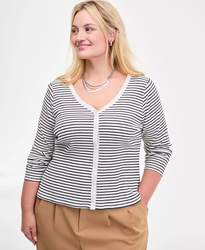 Кардиган Trendy Plus в полоску с V-образным вырезом и застежкой на пуговицы спереди On 34th, белый
Кардиган Trendy Plus в полоску с V-образным вырезом и застежкой на пуговицы спереди On 34th, белый