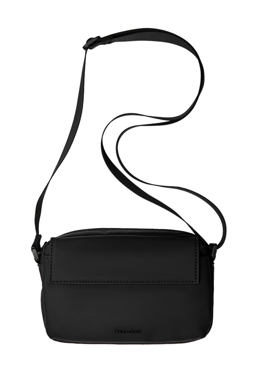Сумка кросс-боди PULL&BEAR Cross body bag, Black
Сумка кросс-боди PULL&BEAR Cross body bag, Black