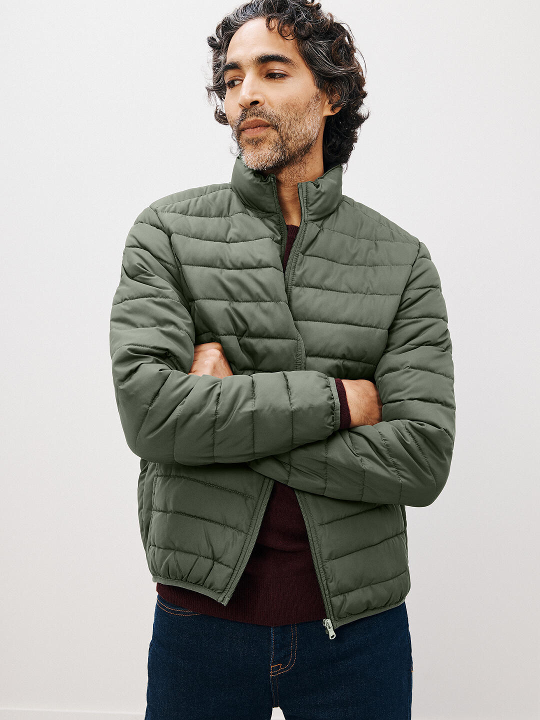 Водоотталкивающая куртка-пуховик John Lewis из переработанных материалов цвета хаки
Водоотталкивающая куртка-пуховик John Lewis из переработанных материалов цвета хаки