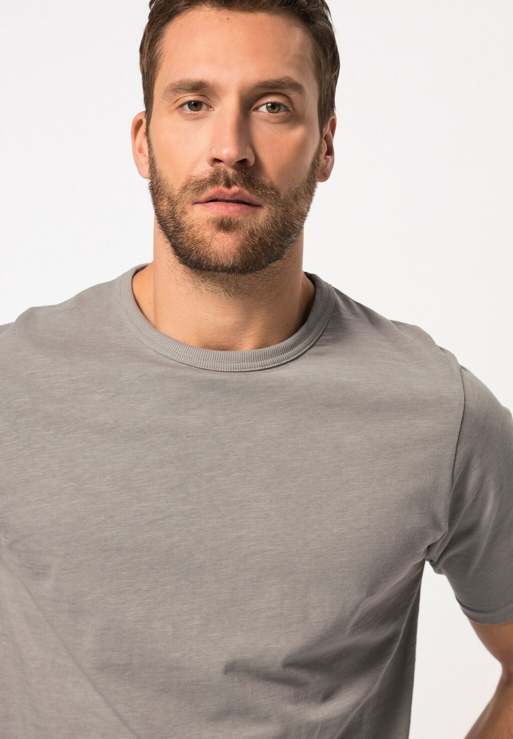 Базовая футболка AWARE SHORT SLEEVE JP1880, серый
Базовая футболка AWARE SHORT SLEEVE JP1880, серый