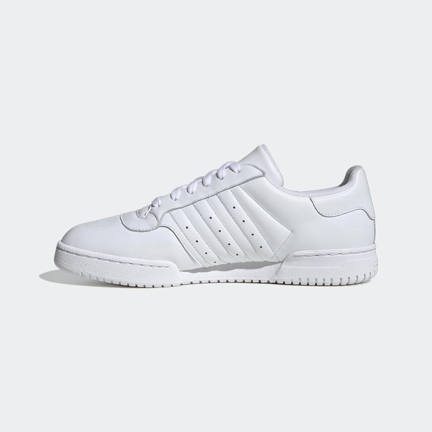 Мужские кроссовки adidas Ftwwht/Dkblue/Prerub POWERPHASE FTWR белый/темно-синий/позолоченный рубин 6.5 US
Мужские кроссовки adidas Ftwwht/Dkblue/Prerub POWERPHASE FTWR белый/темно-синий/позолоченный рубин 6.5 US