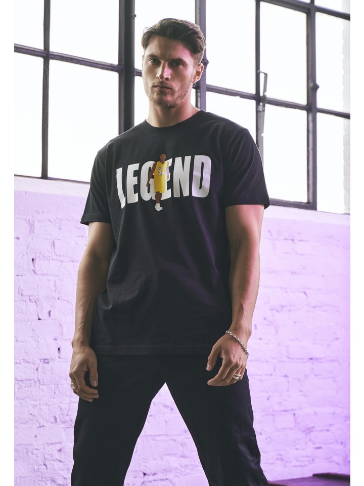 Футболка черного цвета Mister Tee
Футболка черного цвета Mister Tee