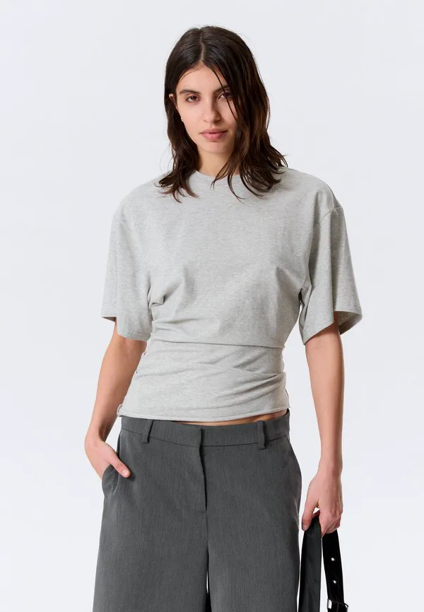 Базовая футболка sharon Weekday, Grey Melange, Серый, Базовая футболка sharon Weekday, Grey Melange
Базовая футболка sharon Weekday, Grey Melange, Серый, Базовая футболка sharon Weekday, Grey Melange