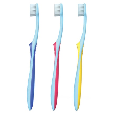 Специалист-ортодонт по ортодонтическим брекетам и кольцам Curasept 
Специалист-ортодонт по ортодонтическим брекетам и кольцам Curasept