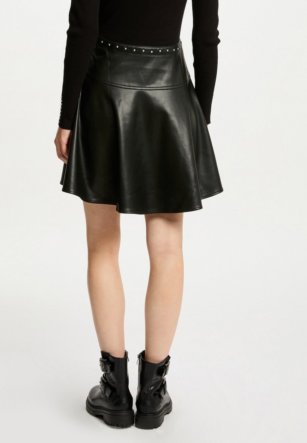 Повседневное платье MINI 2 IN 1 Morgan, черный
Повседневное платье MINI 2 IN 1 Morgan, черный