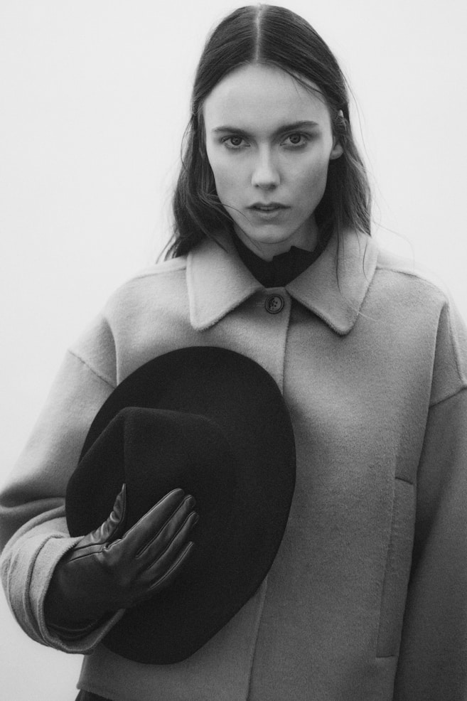 Куртка ручной работы из смеси шерсти H&M, бежевый
Куртка ручной работы из смеси шерсти H&M, бежевый