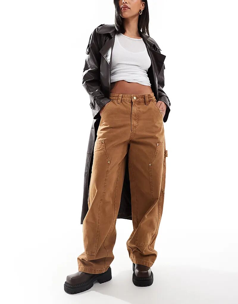 Брюки плотника в песке Bershka
Брюки плотника в песке Bershka