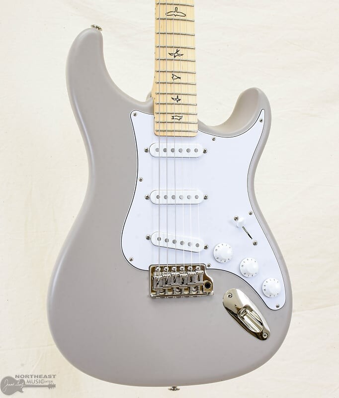 Гитары PRS Silver Sky Maple - Moc Sand Satin
Гитары PRS Silver Sky Maple - Moc Sand Satin