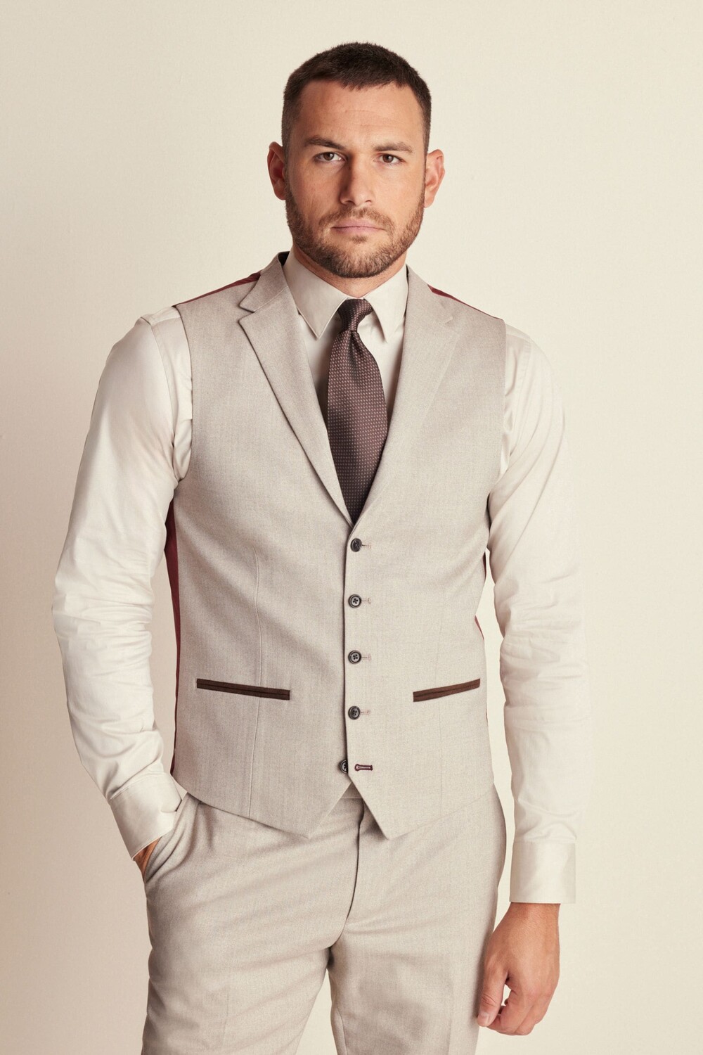 Костюмный жилет с узором «елочка» Next, бежевый
Костюмный жилет с узором «елочка» Next, бежевый