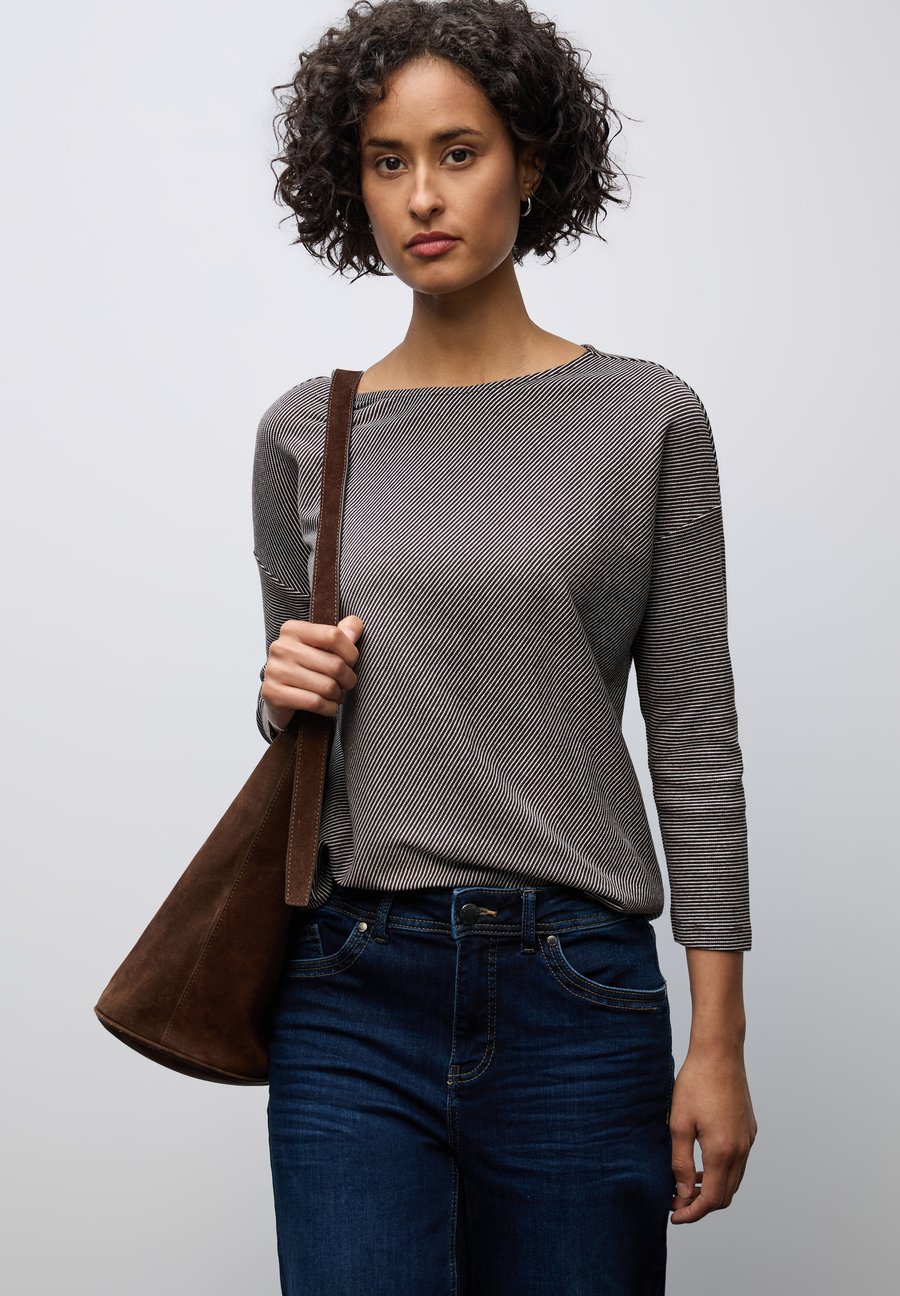 Топ Street One SHIRT MIT STRUKTUR, Braun/Dark Brown
Топ Street One SHIRT MIT STRUKTUR, Braun/Dark Brown