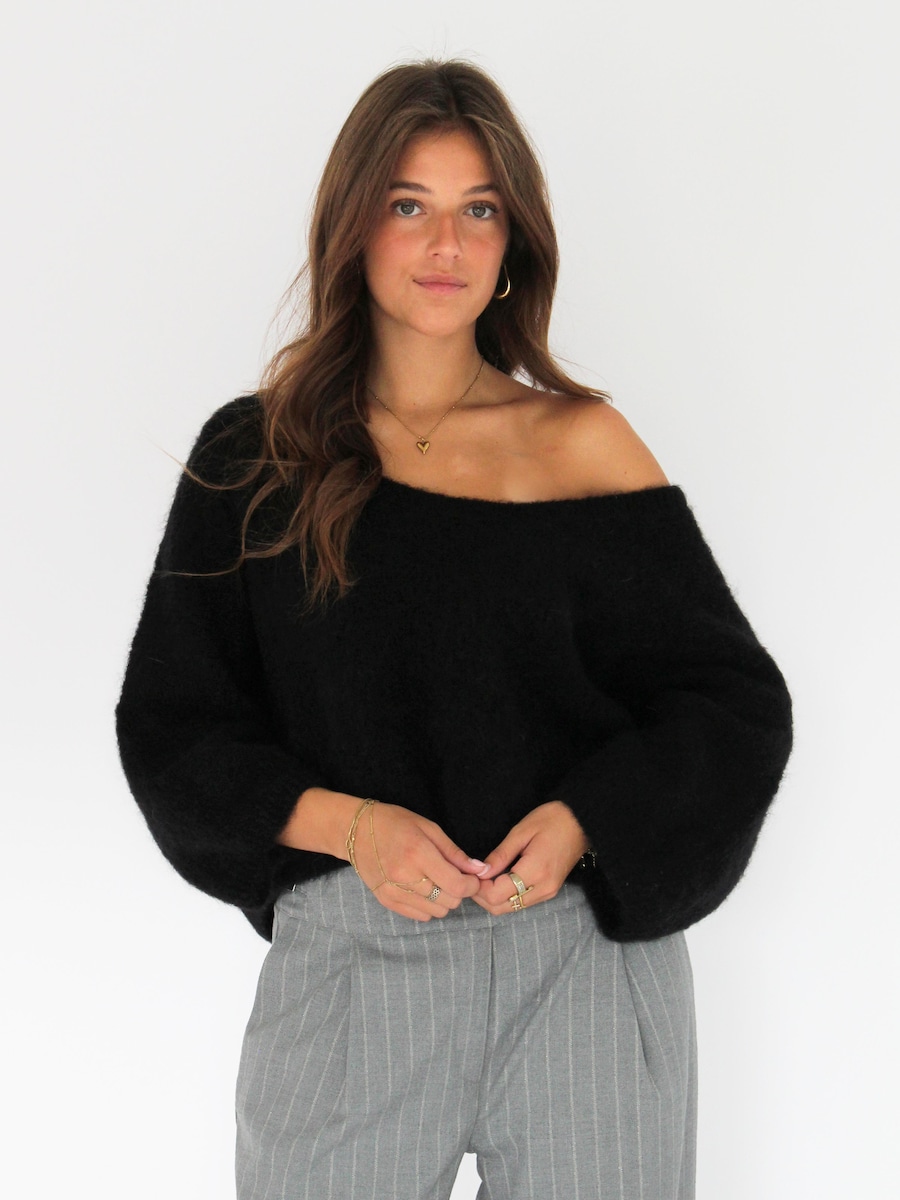 Свитер Honnête Atelier Gigi, черный
Свитер Honnête Atelier Gigi, черный