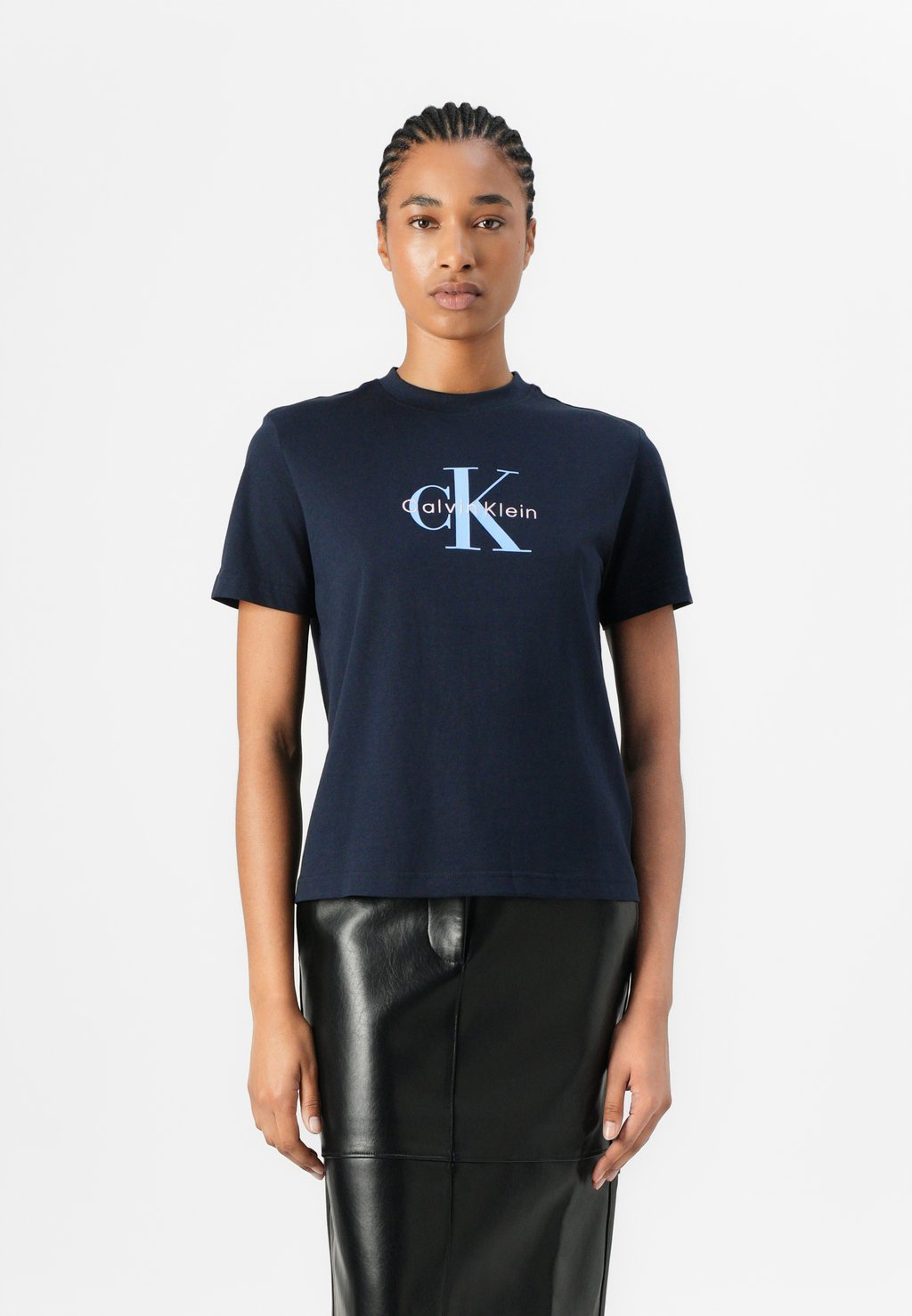 Футболка с принтом Calvin Klein, темно-синий
Футболка с принтом Calvin Klein, темно-синий