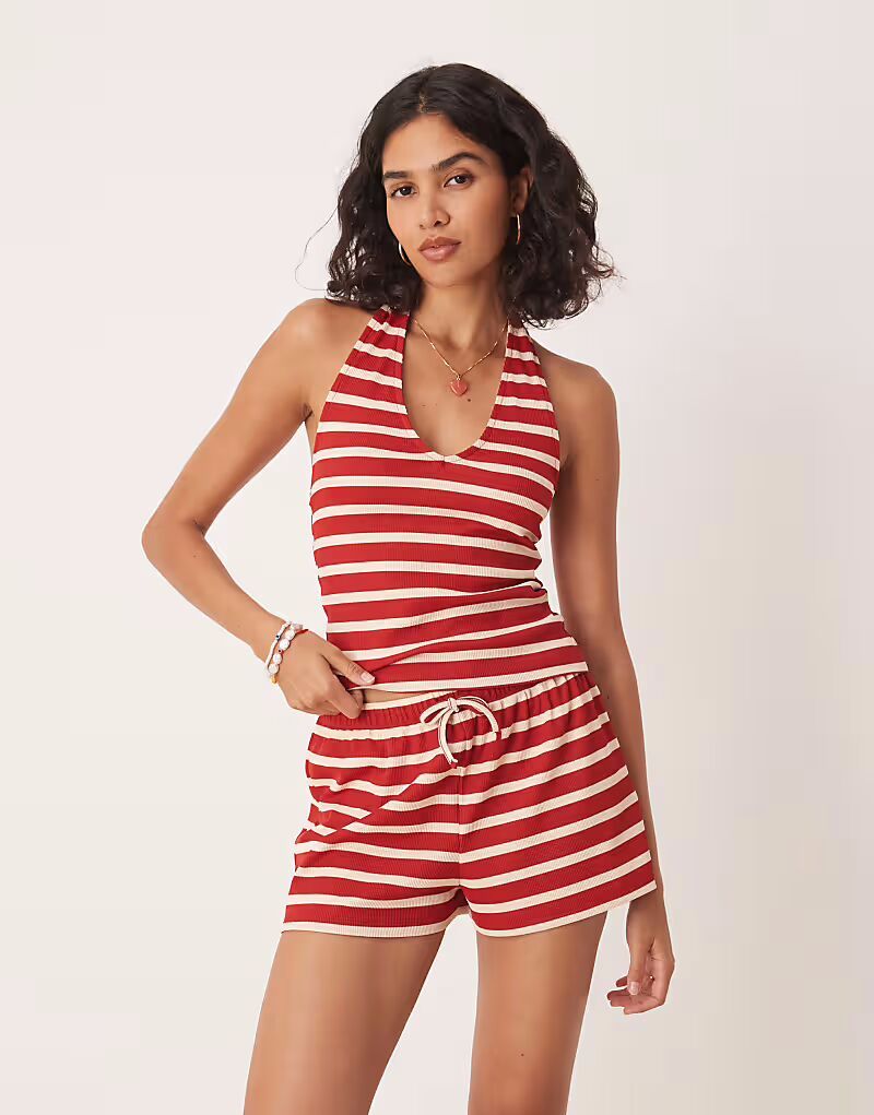 Красные полосатые микрошорты средней посадки ASOS DESIGN
Красные полосатые микрошорты средней посадки ASOS DESIGN