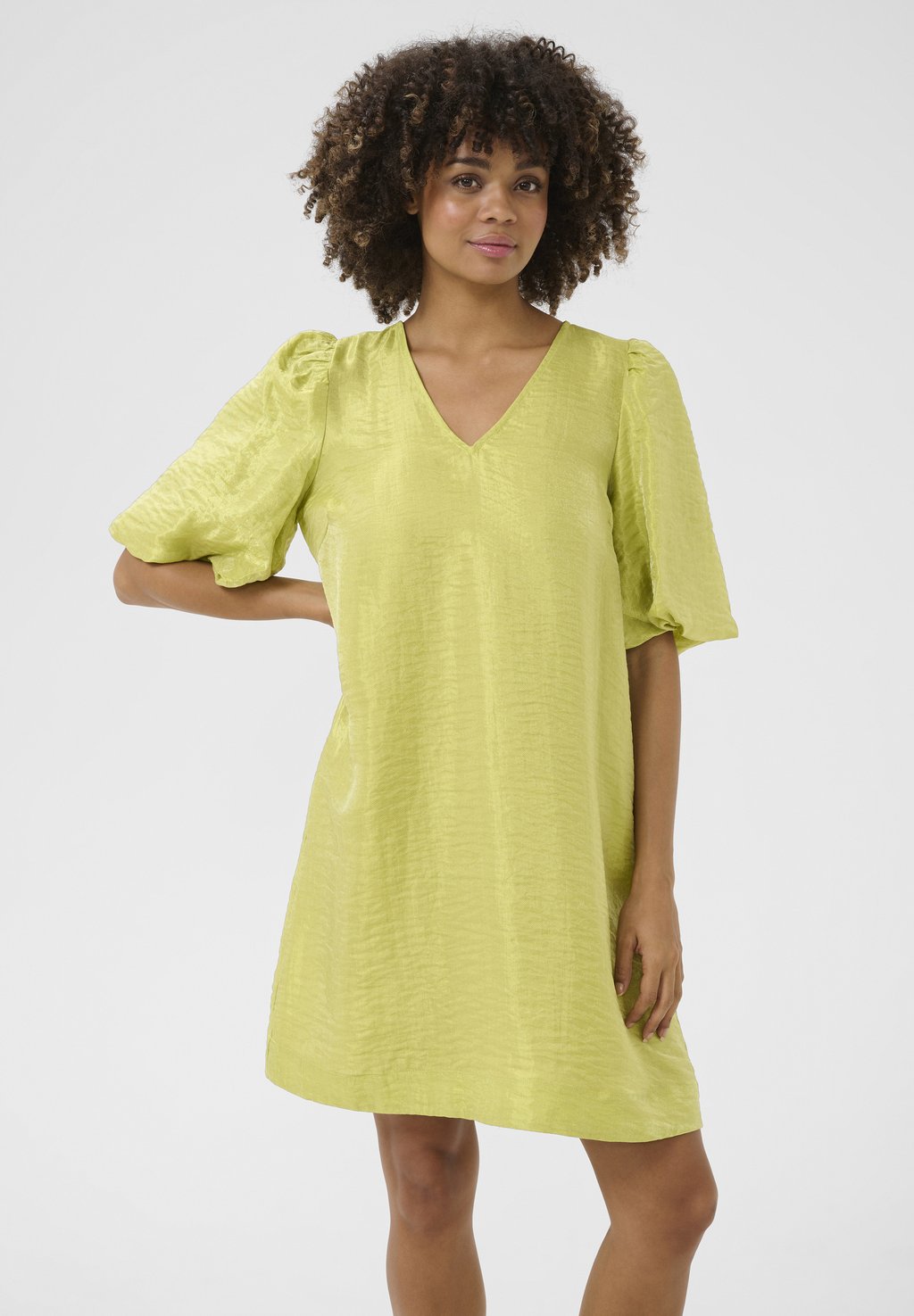 Повседневное платье Culture, светло-зеленый
Повседневное платье Culture, светло-зеленый