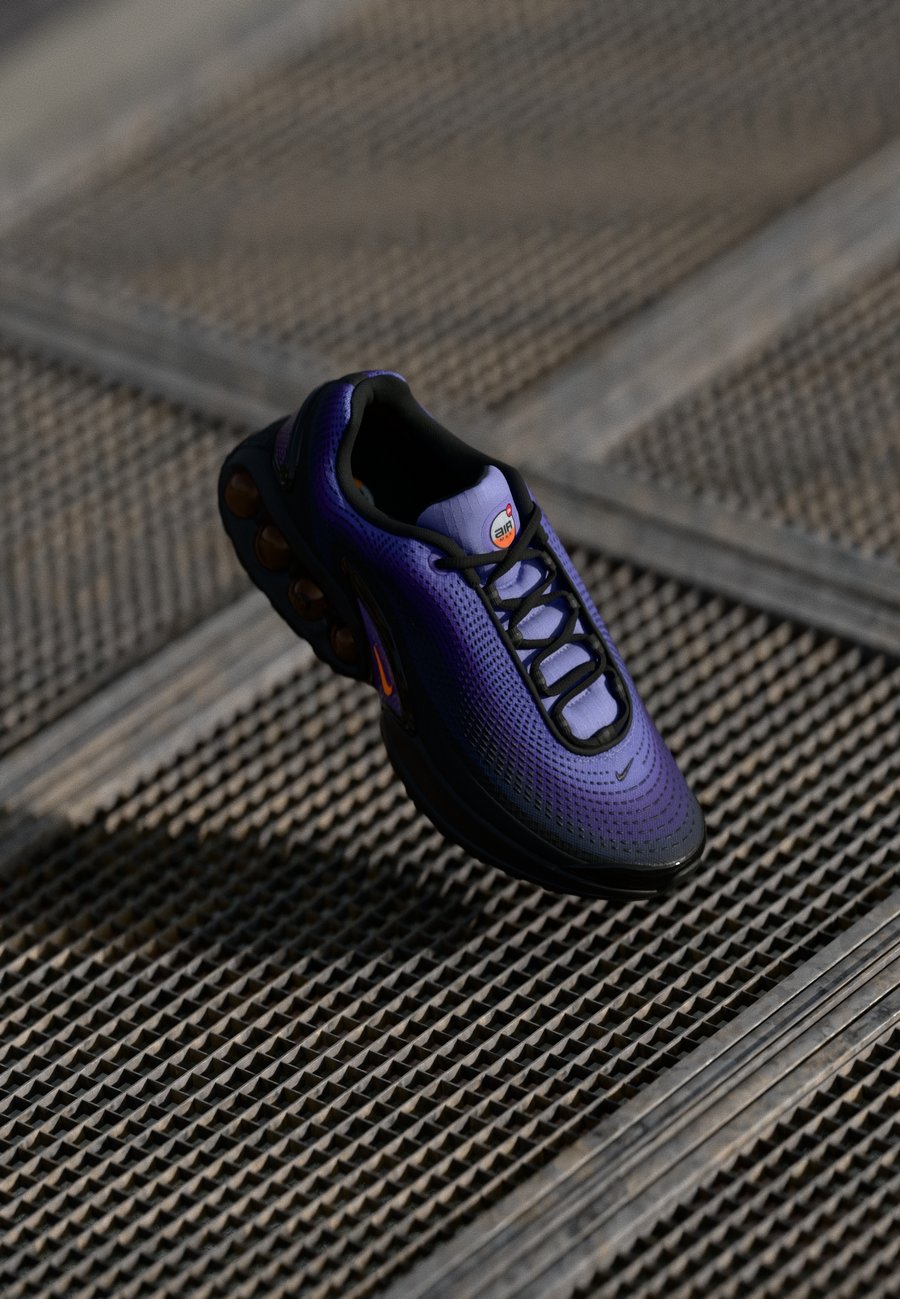 Кроссовки Nike Sportswear AIR MAX DN SE, Medium Violet/Total Orange/Voltage Purple/Black/Purple
Кроссовки Nike Sportswear AIR MAX DN SE, Medium Violet/Total Orange/Voltage Purple/Black/Purple