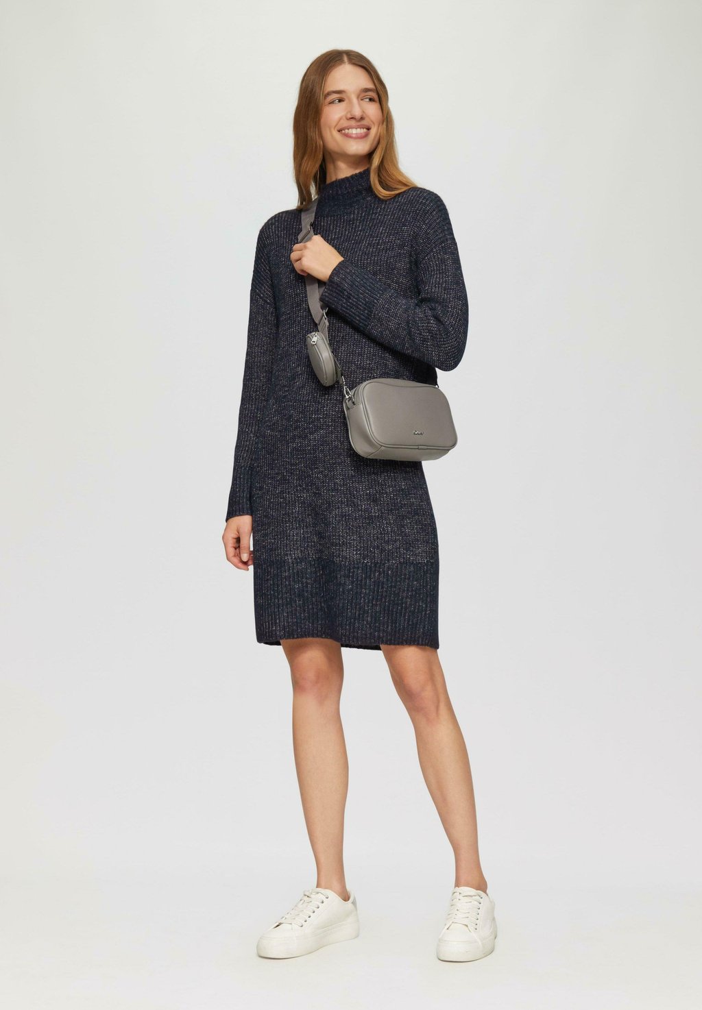 Платье-джемпер MIT ROLLKRAGEN UND ÜBERSCHNITTENEN SCHULTERN s.Oliver, светло-голубой деним
Платье-джемпер MIT ROLLKRAGEN UND ÜBERSCHNITTENEN SCHULTERN s.Oliver, светло-голубой деним