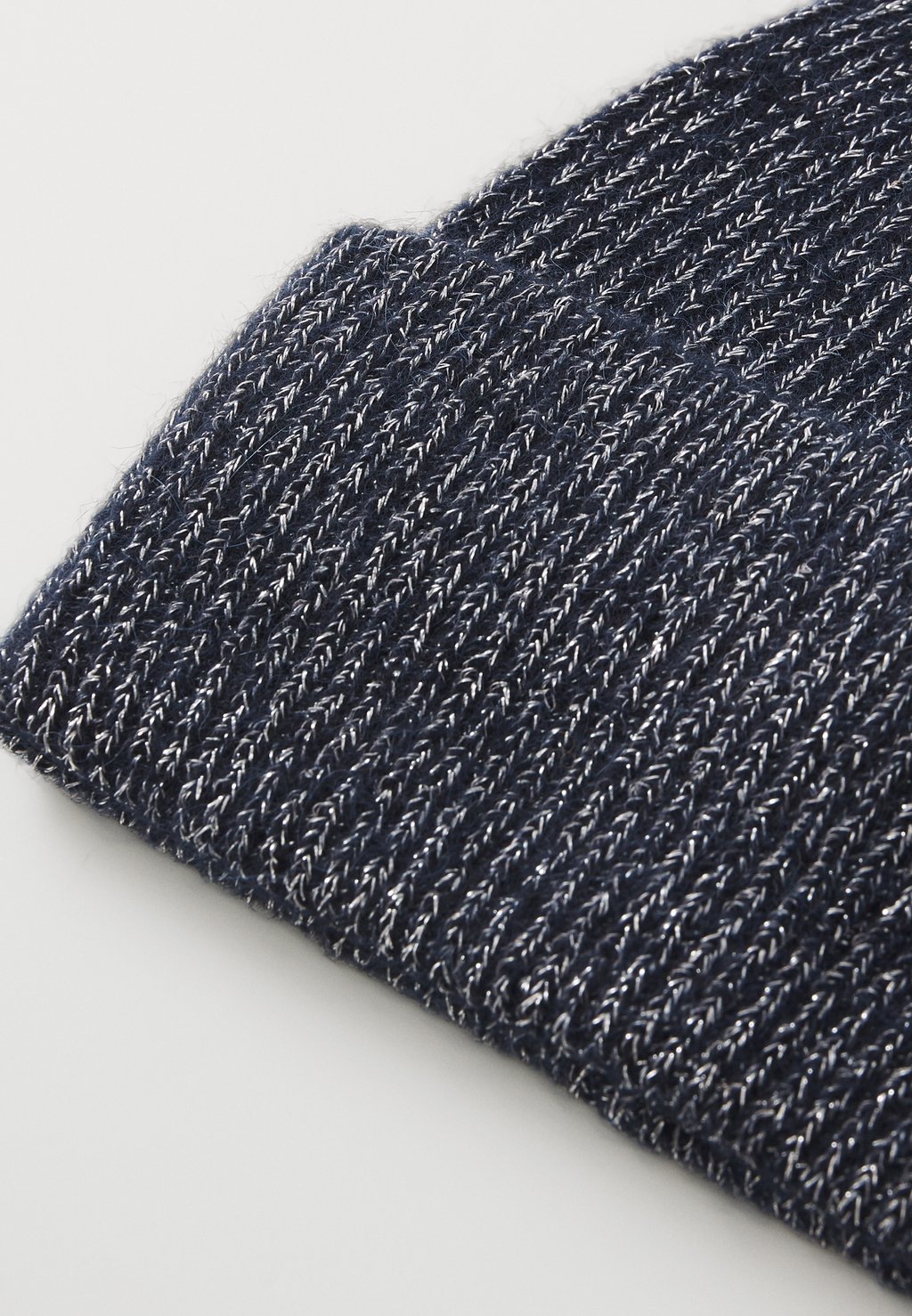 Шапка SANOR HAT Samsøe Samsøe, темно-синий
Шапка SANOR HAT Samsøe Samsøe, темно-синий