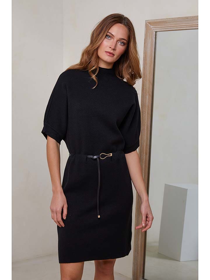 Платье до колена Joséfine, черный
Платье до колена Joséfine, черный