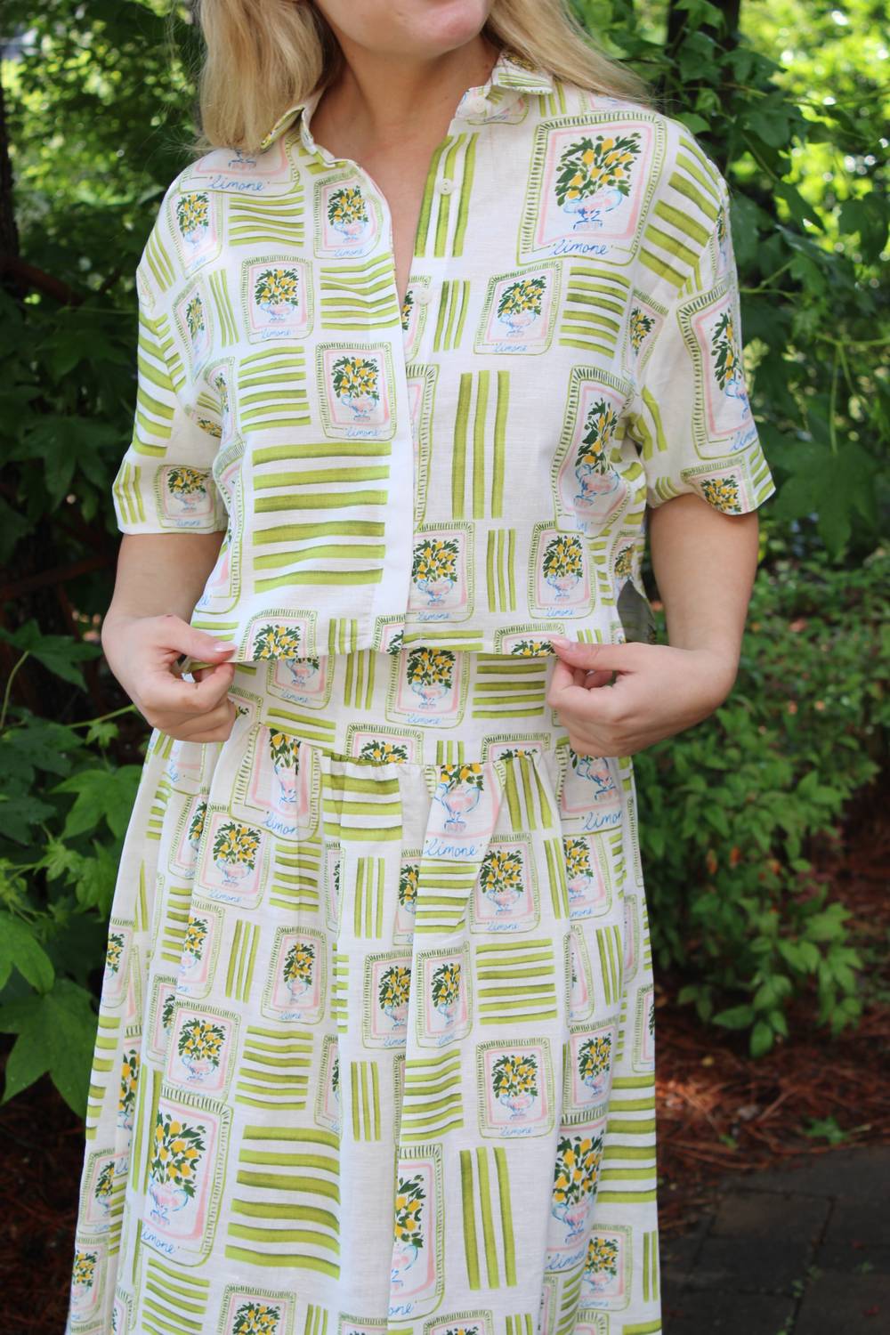 Пиппа Лимонная блузка с коротким рукавом на пуговицах COREY LYNN CALTER, Lemon
Пиппа Лимонная блузка с коротким рукавом на пуговицах COREY LYNN CALTER, Lemon