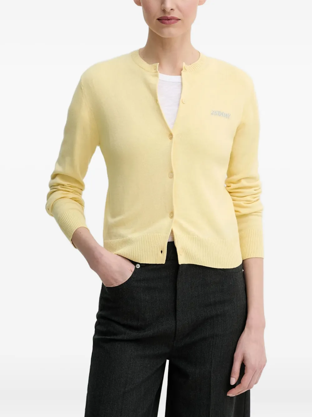 Вязаное изделие с пуговицами и логотипом Day Birger Et Mikkelsen, желтый
Вязаное изделие с пуговицами и логотипом Day Birger Et Mikkelsen, желтый