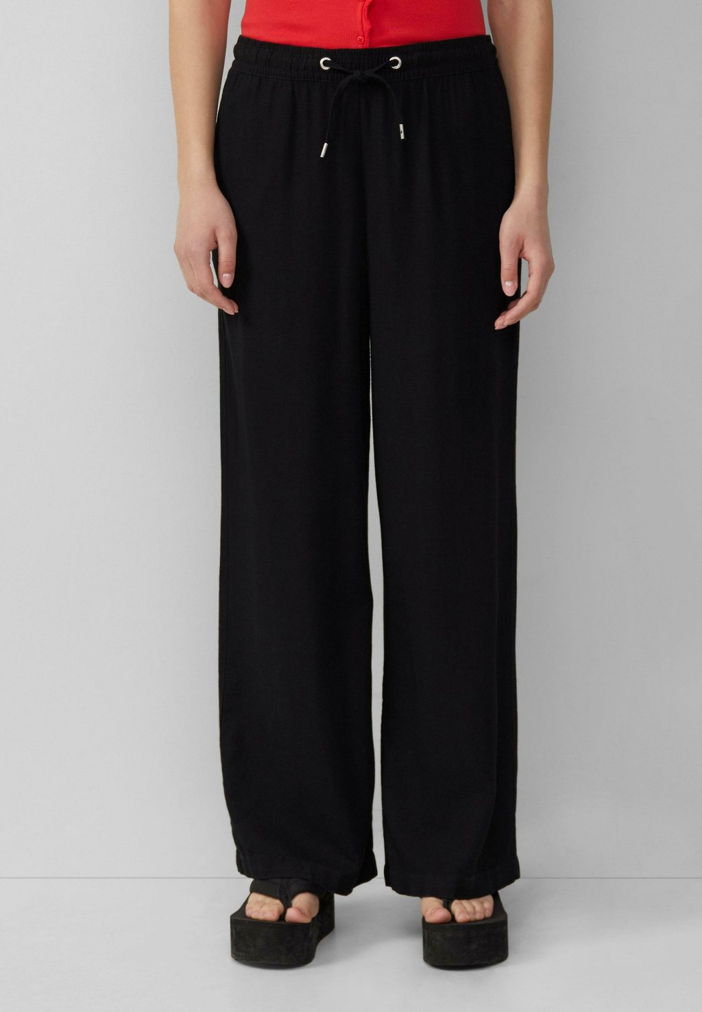 Брюки QS, черный
Брюки QS, черный